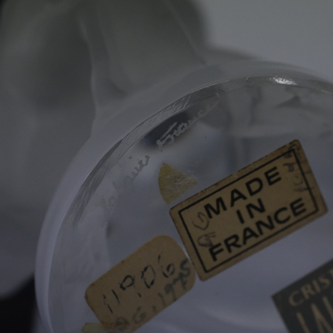 Figurka kryształowa Lalique France - Kobieta z owieczka, sygnowana, 12 cm - wkrótce dostępny w sprzedaży - obrazek 2