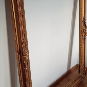 Rama muzealna, złocona, zdobiona, drewniana, 171x143 cm, antyk - wkrótce dostępna w sprzedaży