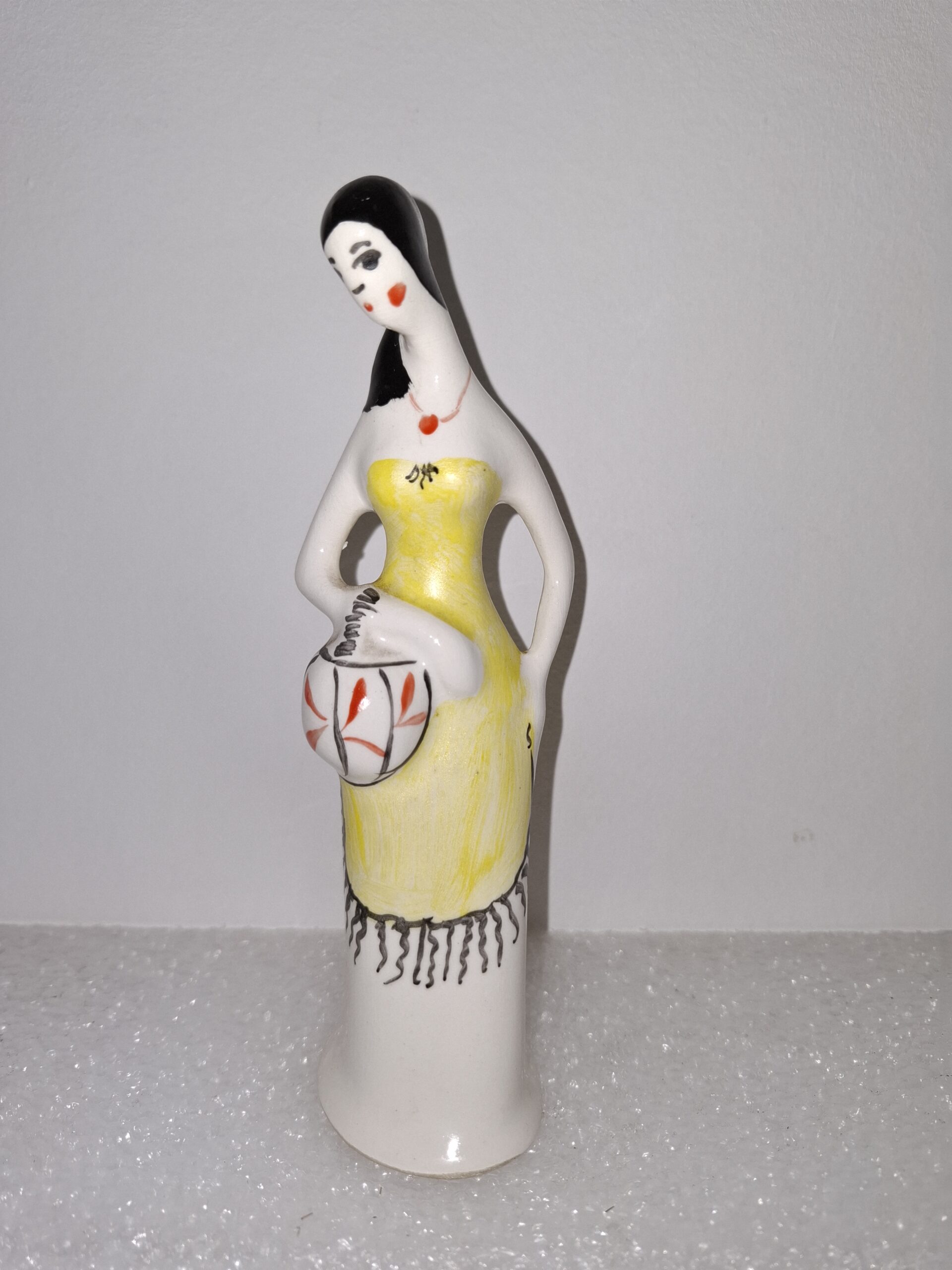 Figurka Damy z koszyczkiem, "Grzybiarki" - Ćmielów, Wawel, Krzysztof ?, lata 50-te, 60-te - obrazek 2