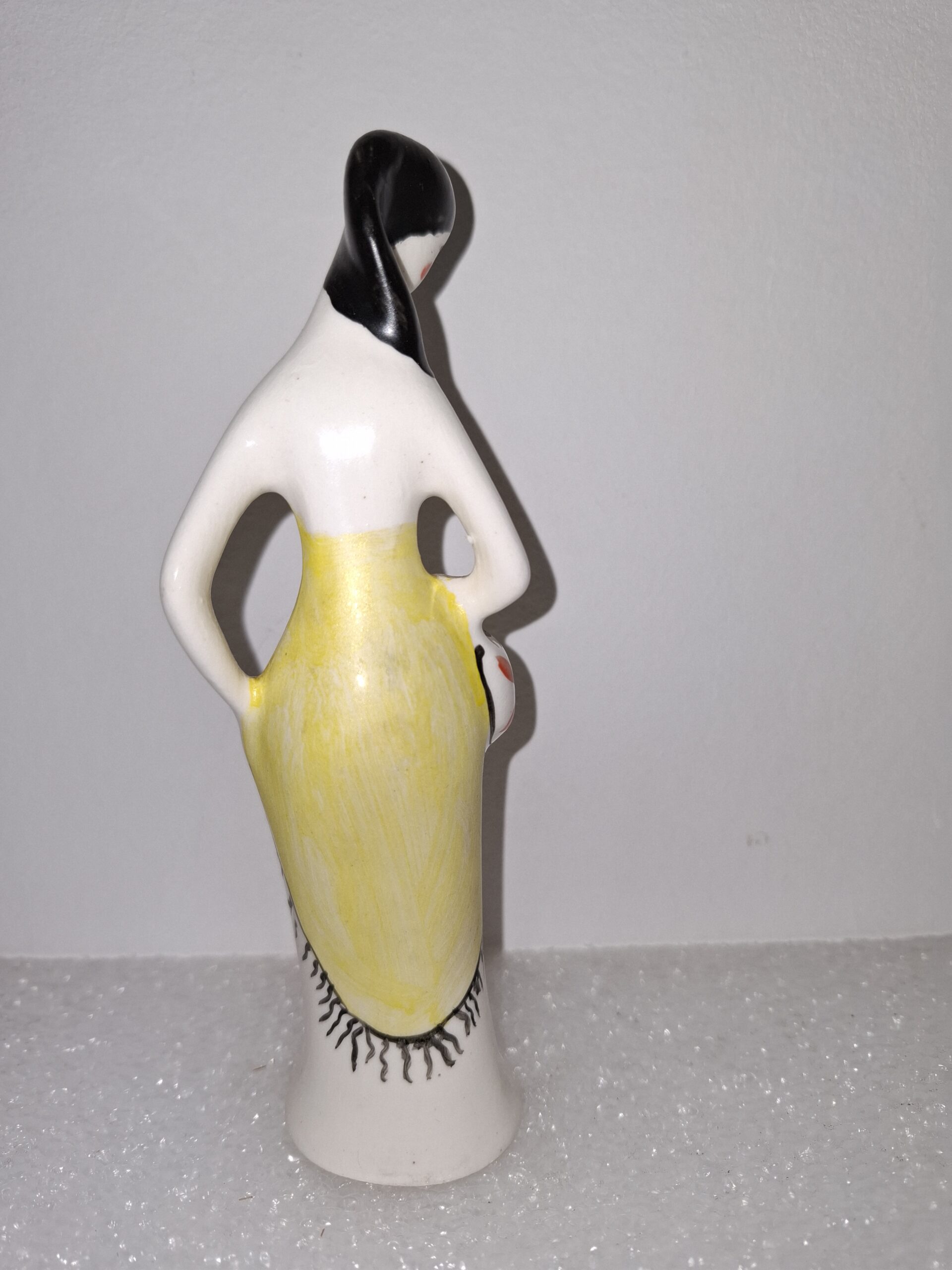 Figurka Damy z koszyczkiem, "Grzybiarki" - Ćmielów, Wawel, Krzysztof ?, lata 50-te, 60-te - obrazek 6