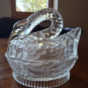 Kryształowy łabędź bomboniera, cukiernia  Portieux Vallerysthal, Francja XX w. - wkrótce dostępny w sprzedaży