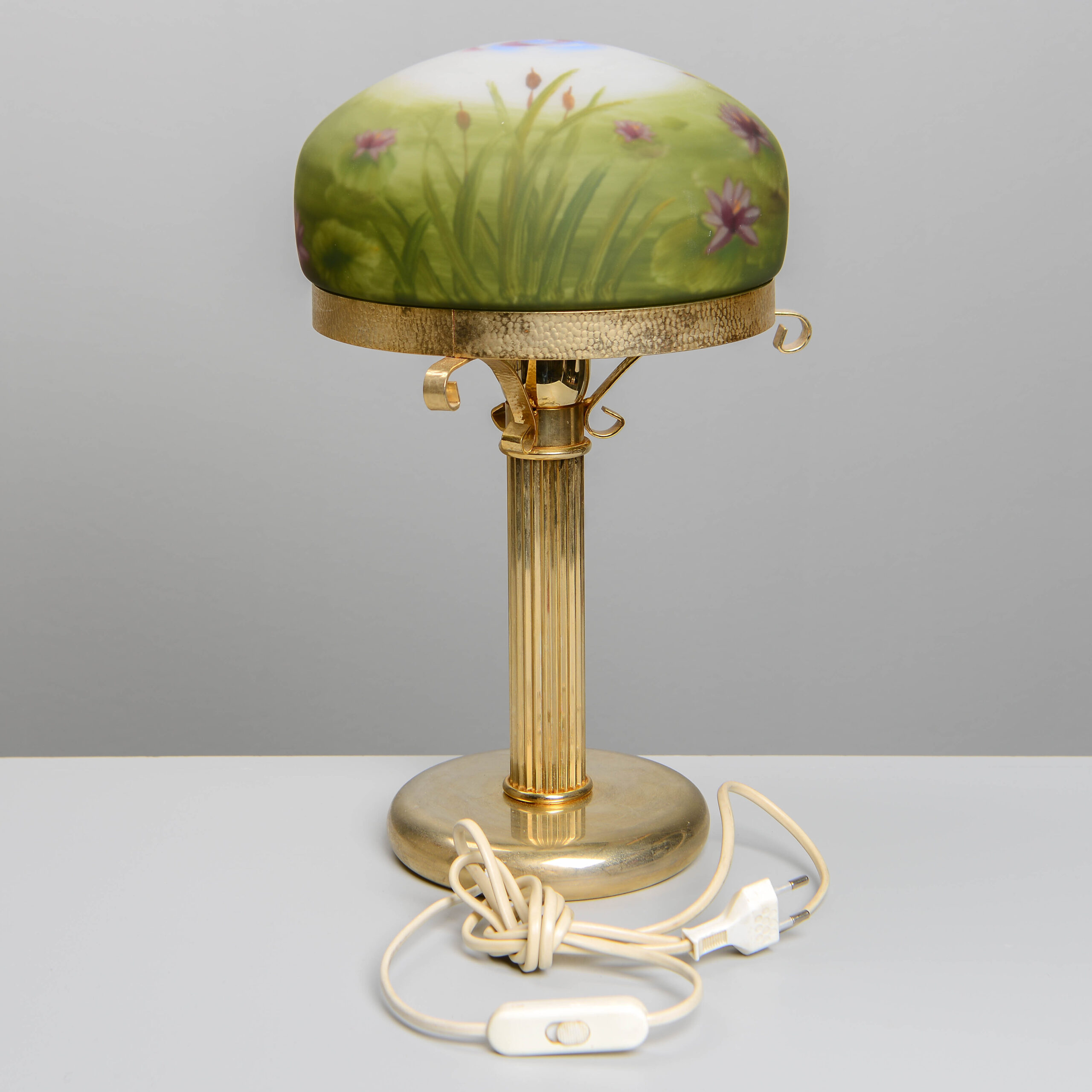 Secesyjna lampa gabinetowa typu Strindberg, antyk, ręcznie malowany klosz, ok. 1900 r., wys. 37 cm - obrazek 3