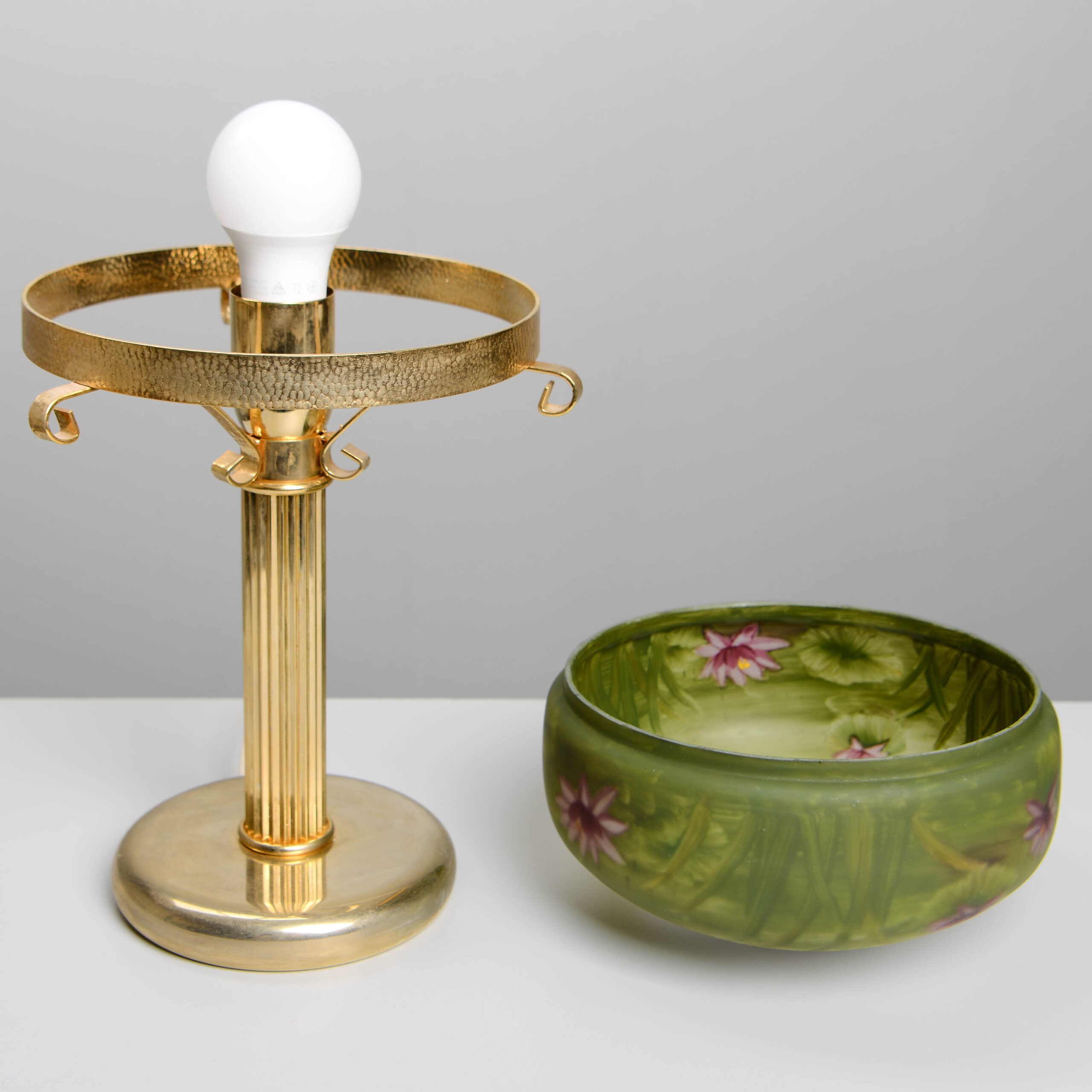 Secesyjna lampa gabinetowa typu Strindberg, antyk, ręcznie malowany klosz, ok. 1900 r., wys. 37 cm - obrazek 6