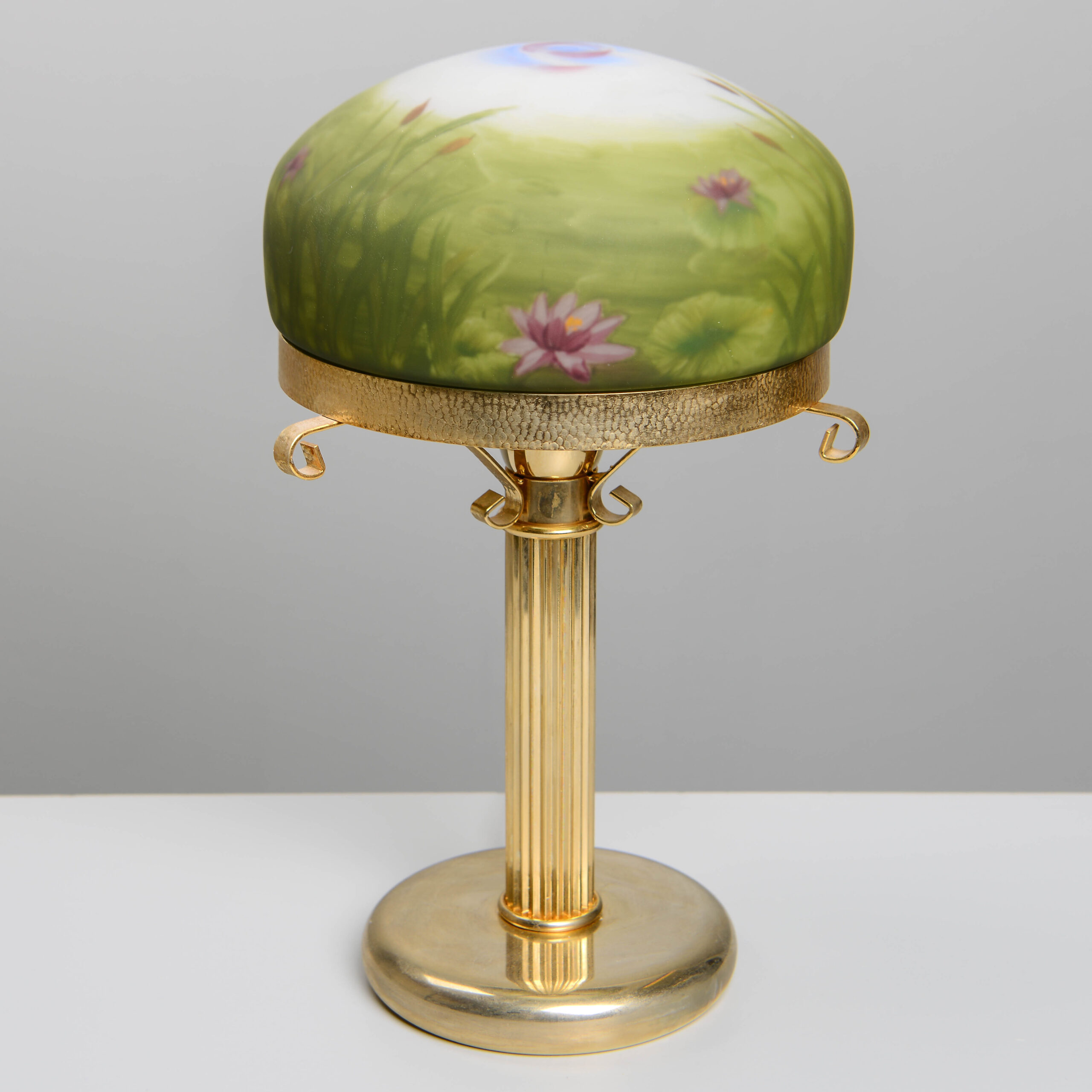 Secesyjna lampa gabinetowa typu Strindberg, antyk, ręcznie malowany klosz, ok. 1900 r., wys. 37 cm - obrazek 2